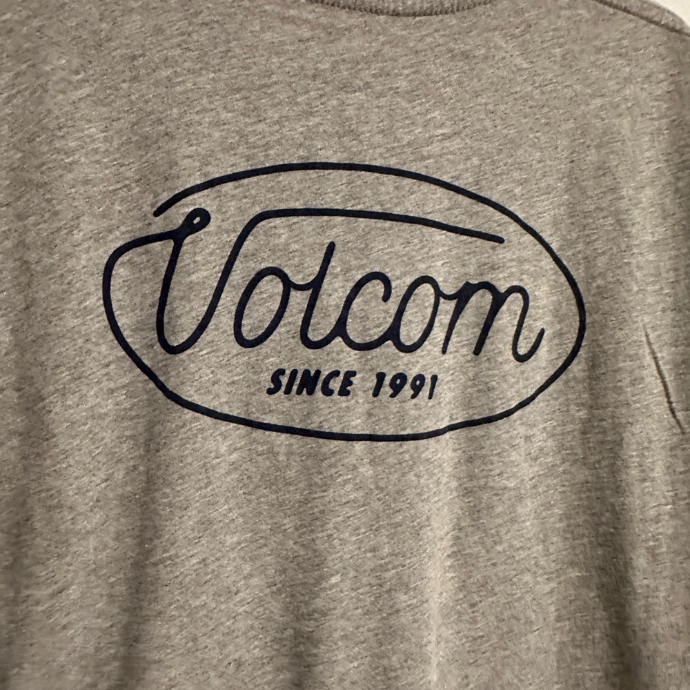Volcom - Picture 3 of 6